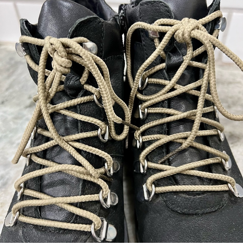 Steve Madden Lora Black Patent Leather Combat Side Zip Hiking Boots Size 5.5 - Picture 11 of 15